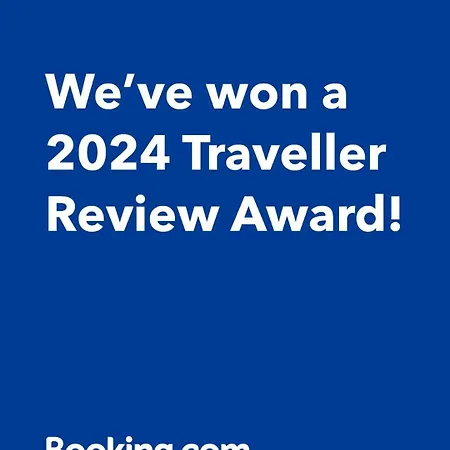 Daire Lazaros Centre *