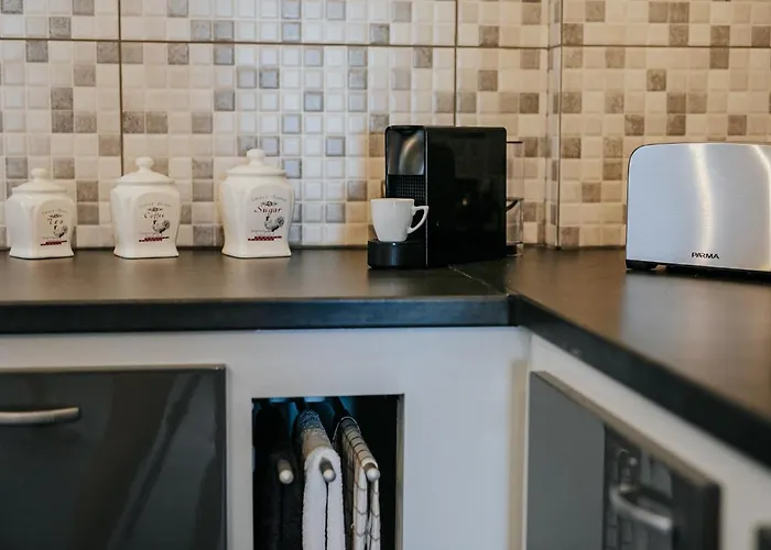 Lazaros Centre アパート