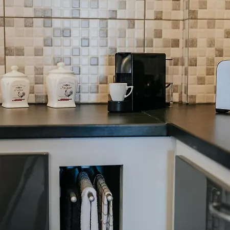 Lazaros Centre Apartman