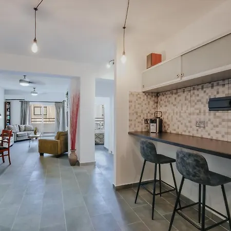 Appartamento Lazaros Centre *