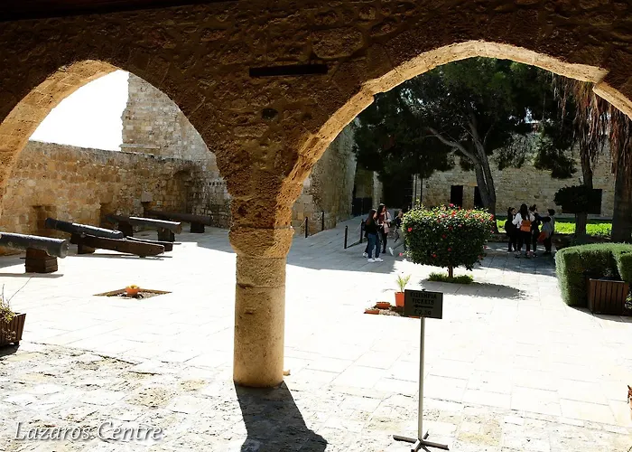 Lazaros Centre Lárnaca