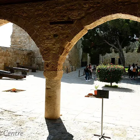 Lazaros Centre 拉纳卡