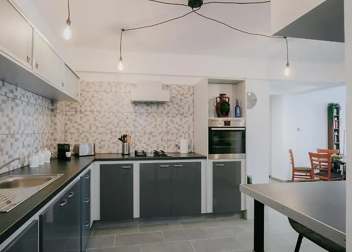 Lazaros Centre Apartamento